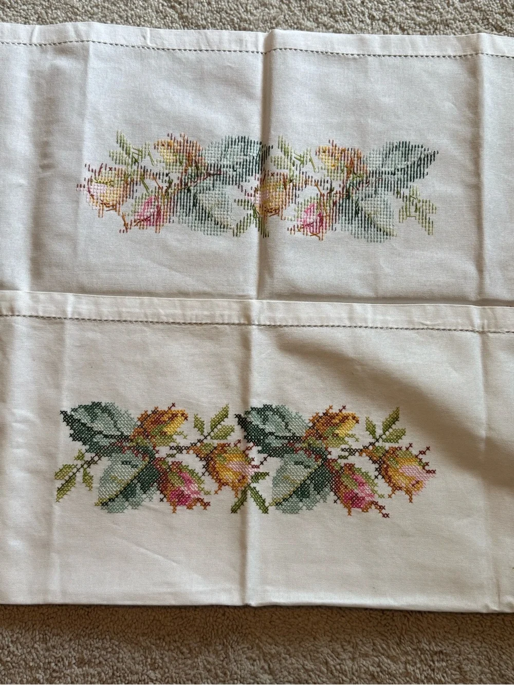 Vintage Scandinavian Rose Embroidery/Cross Stitch Table Topper/Cloth